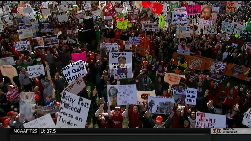 Illustration for article titled Hinkie Traded This Sign For Draft Picks: Your Philadelphia College GameDay Sign Roundup